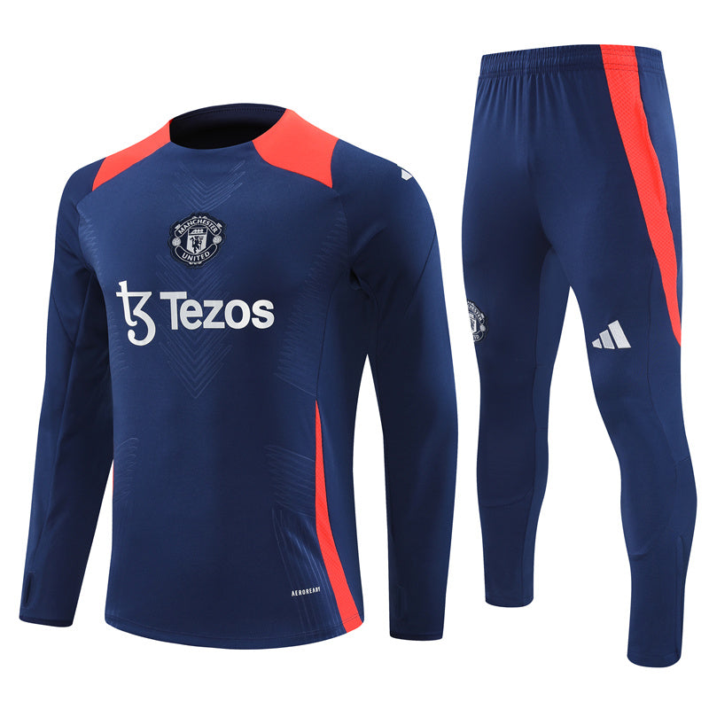 Manchester United 24/25 Training Tracksuit (Non-zip)